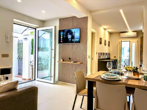 appartamento in affitto a Carrara in zona Marina di Carrara