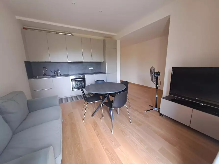 appartamento in affitto a Carrara in zona Centro Città