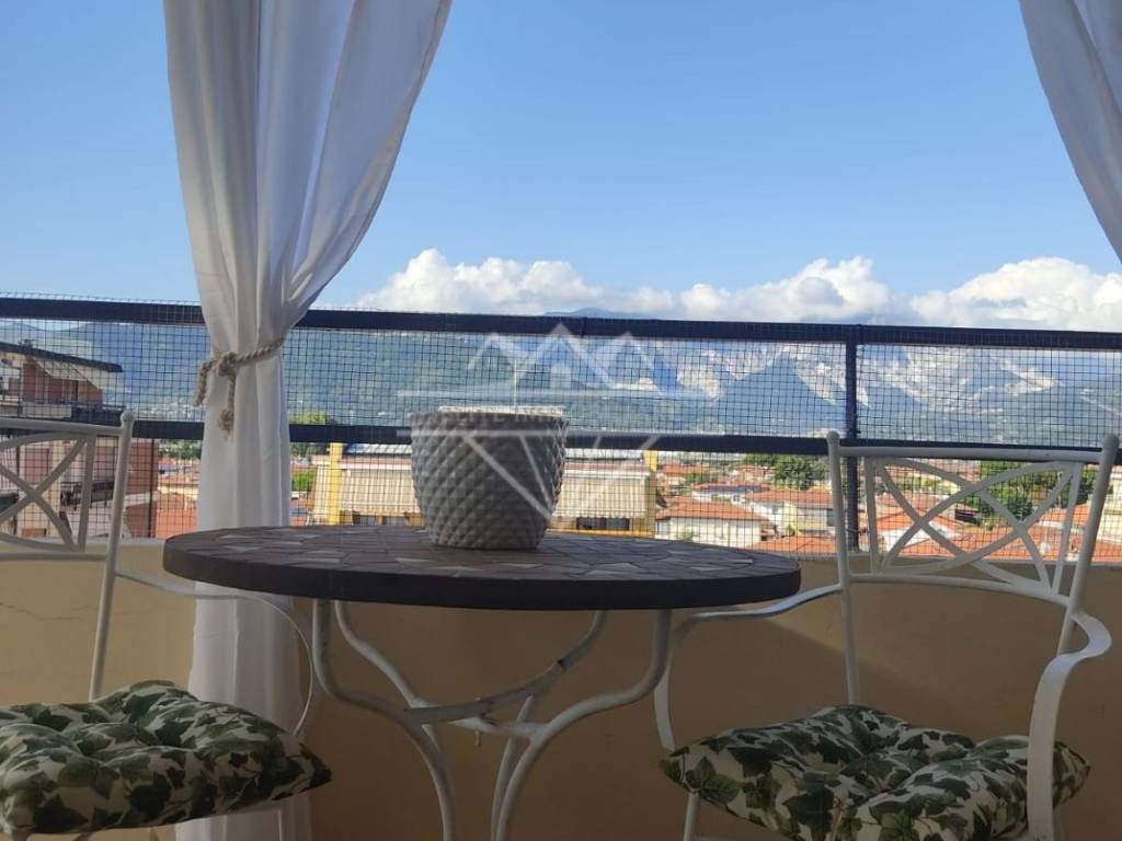 appartamento in affitto a Carrara in zona Marina di Carrara