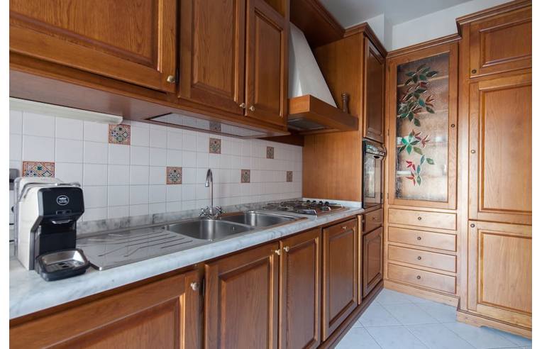 appartamento in affitto a Carrara in zona Marina di Carrara