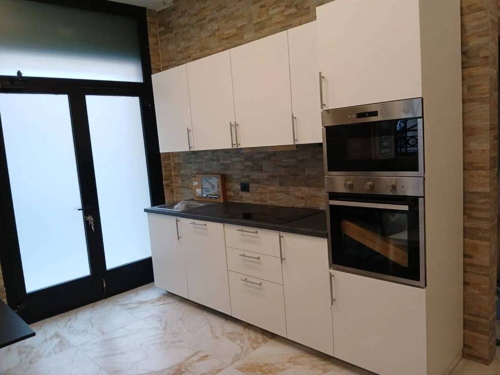 appartamento in affitto a Carrara in zona Centro Città