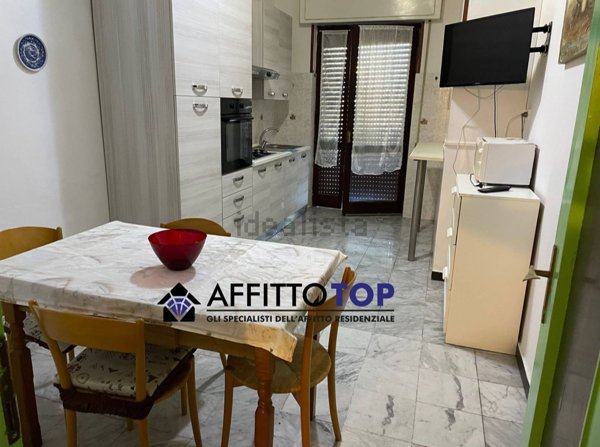 appartamento in affitto a Carrara in zona Marina di Carrara
