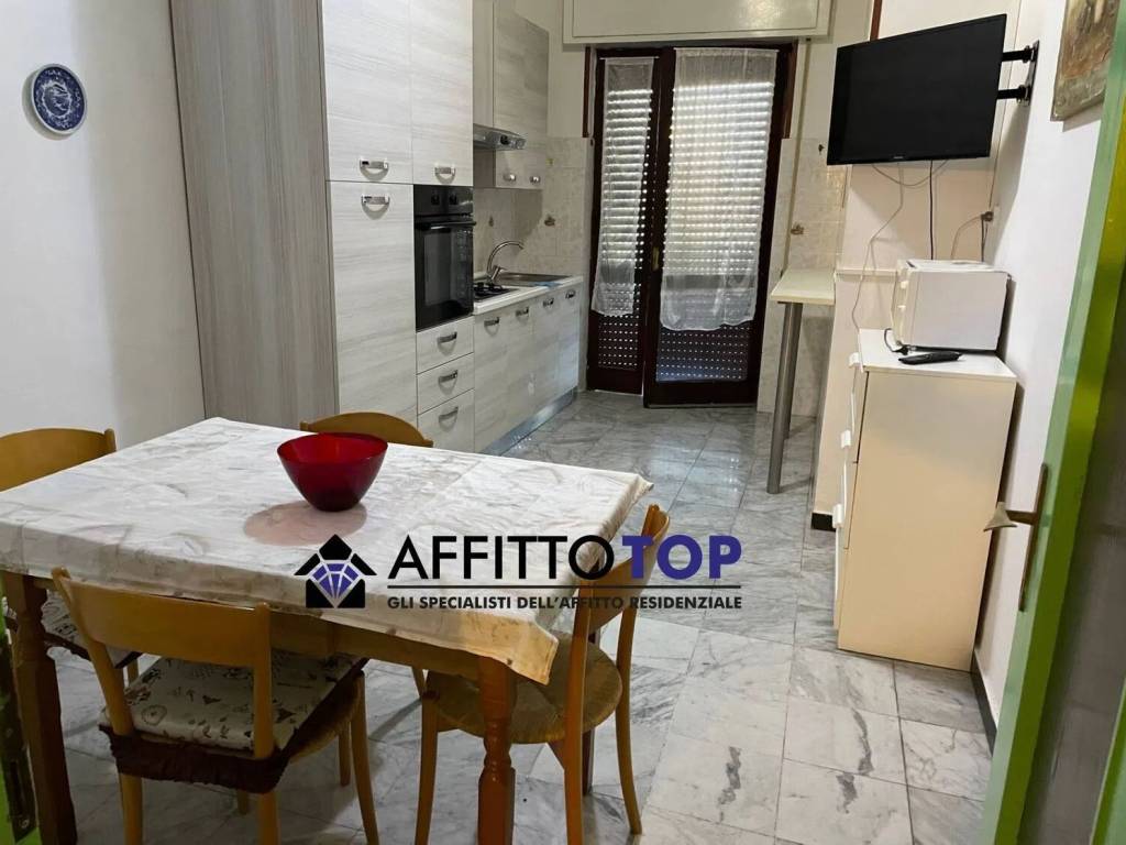 appartamento in affitto a Carrara in zona Marina di Carrara
