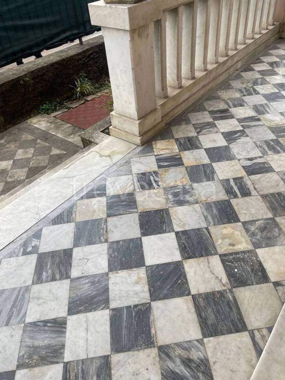 appartamento in affitto a Carrara in zona Avenza