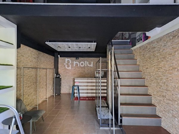 locale commerciale in affitto a Carrara in zona Marina di Carrara