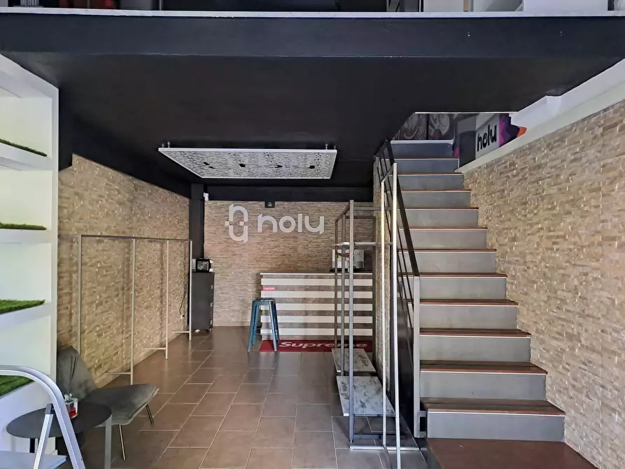 locale commerciale in affitto a Carrara in zona Marina di Carrara