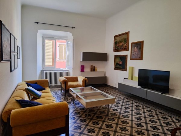 appartamento in affitto a Carrara in zona Centro Città