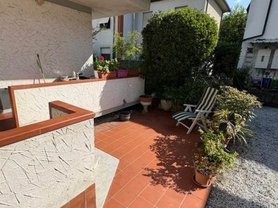 casa indipendente in affitto a Carrara