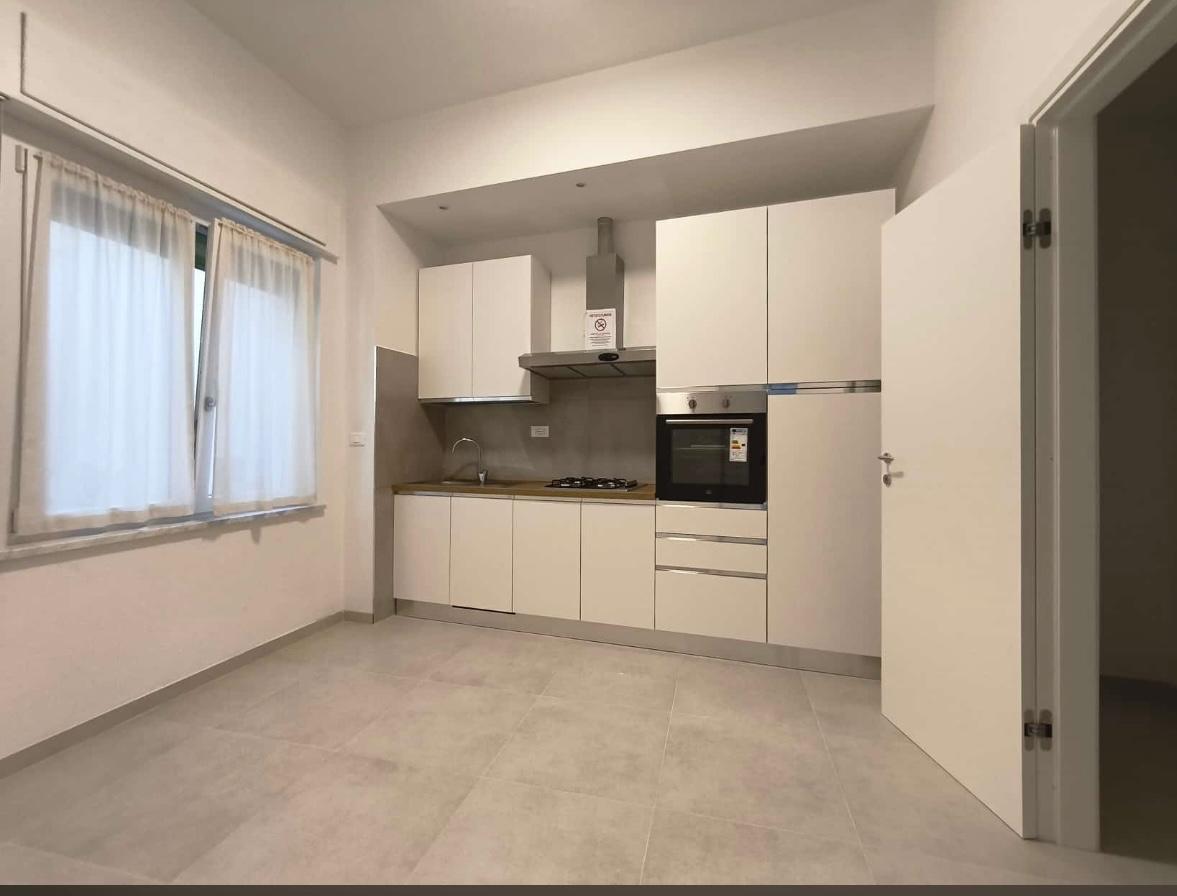 appartamento in affitto a Carrara in zona Marina di Carrara