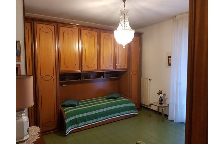 appartamento in affitto a Carrara in zona Marina di Carrara