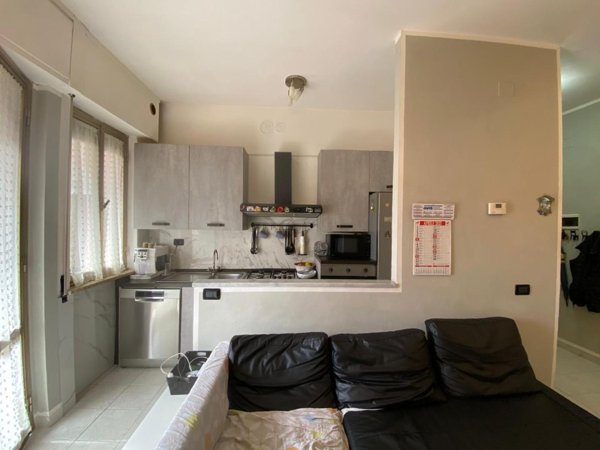 appartamento in affitto a Carrara in zona Marina di Carrara