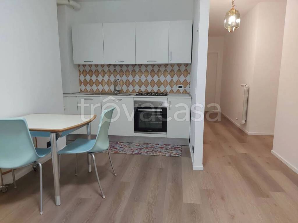 appartamento in affitto a Carrara in zona Marina di Carrara