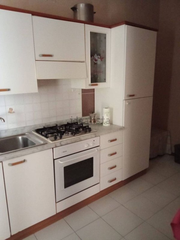 appartamento in affitto a Carrara in zona Marina di Carrara