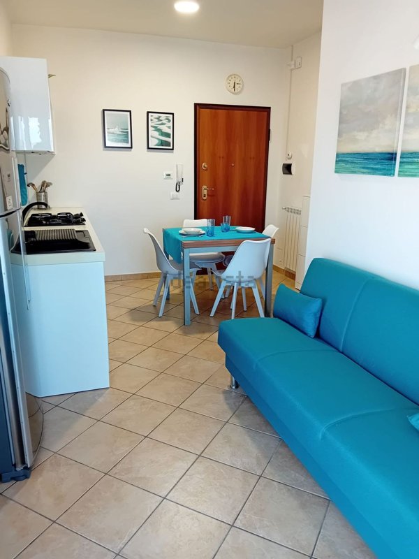 appartamento in affitto a Carrara in zona Marina di Carrara