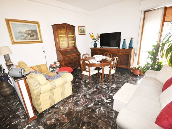 appartamento in affitto a Carrara in zona Marina di Carrara