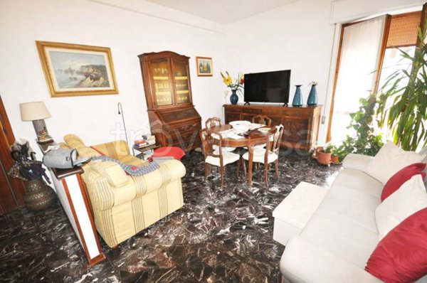 appartamento in affitto a Carrara in zona Marina di Carrara