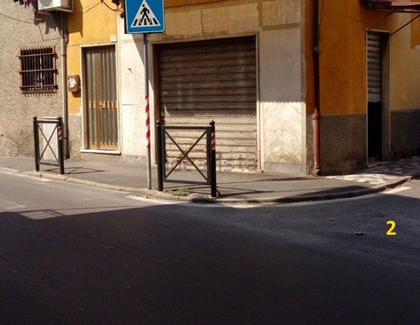 locale di sgombero in affitto a Carrara in zona Avenza