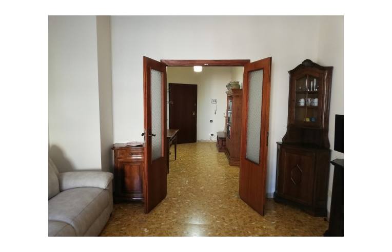 appartamento in affitto a Carrara in zona Marina di Carrara