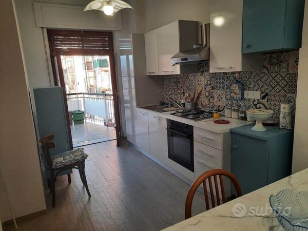 appartamento in affitto a Carrara in zona Marina di Carrara