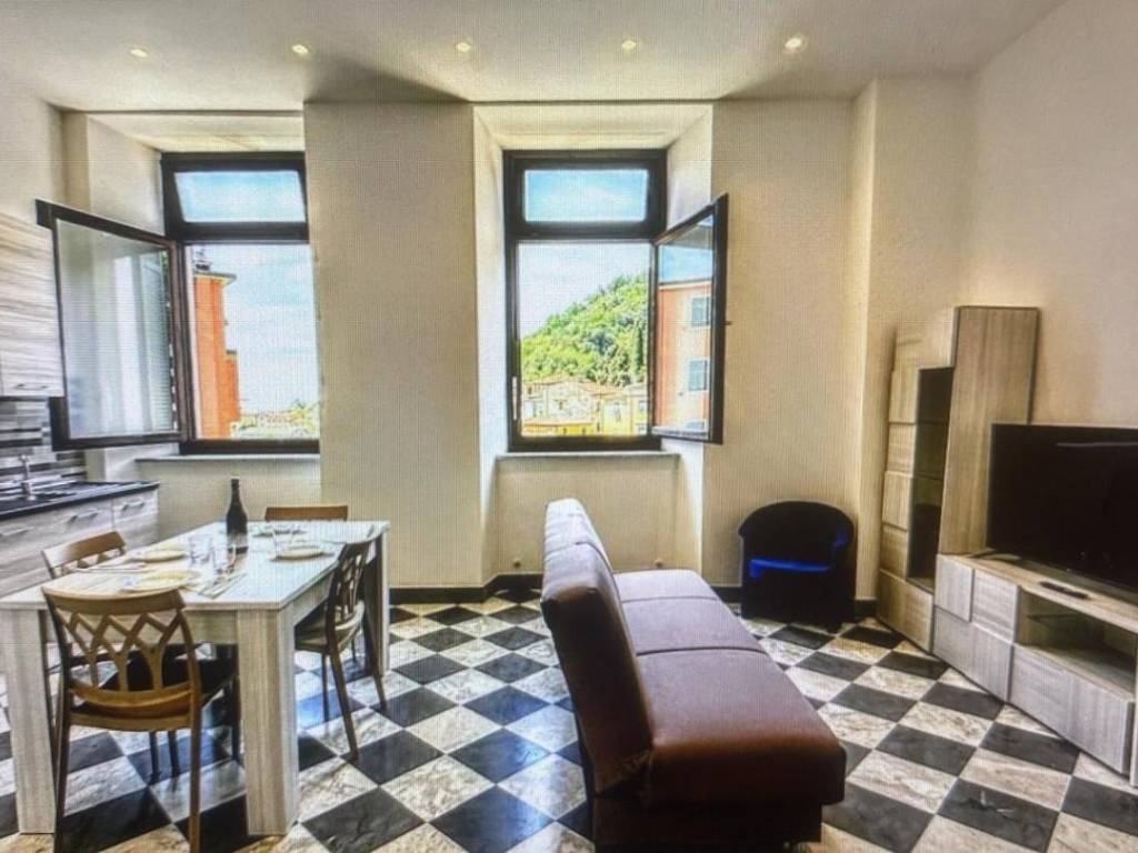 appartamento in affitto a Carrara