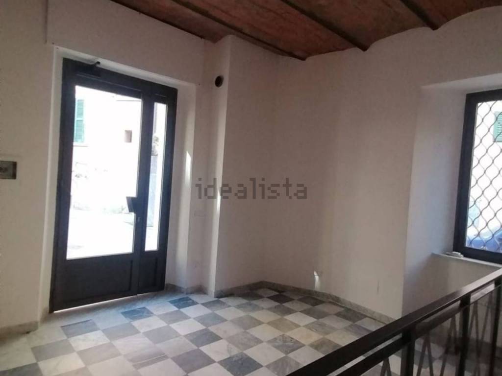 casa semindipendente in affitto a Carrara