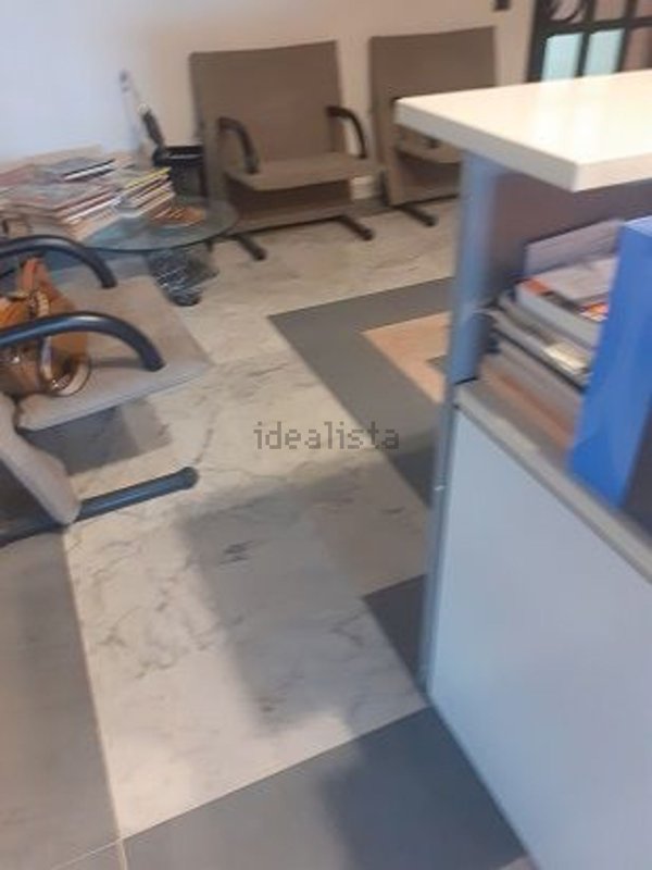 ufficio in affitto a Carrara in zona Avenza