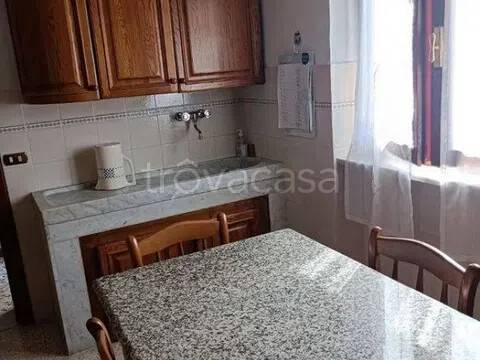 appartamento in affitto a Carrara in zona Codena