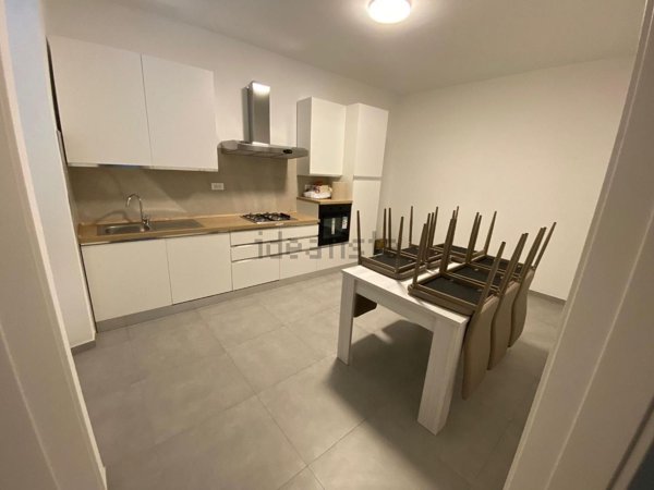 bifamiliare in affitto a Carrara in zona Marina di Carrara