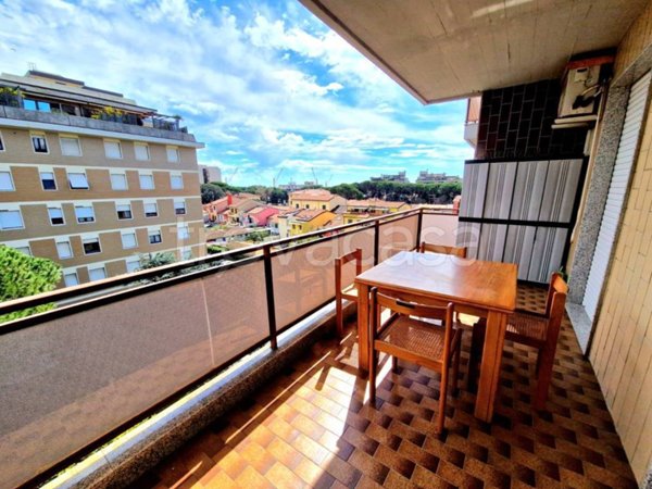 appartamento in affitto a Carrara in zona Marina di Carrara