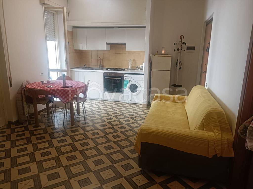 appartamento in affitto a Carrara in zona Marina di Carrara