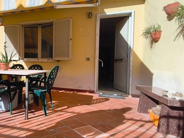 appartamento in affitto a Carrara in zona Nazzano