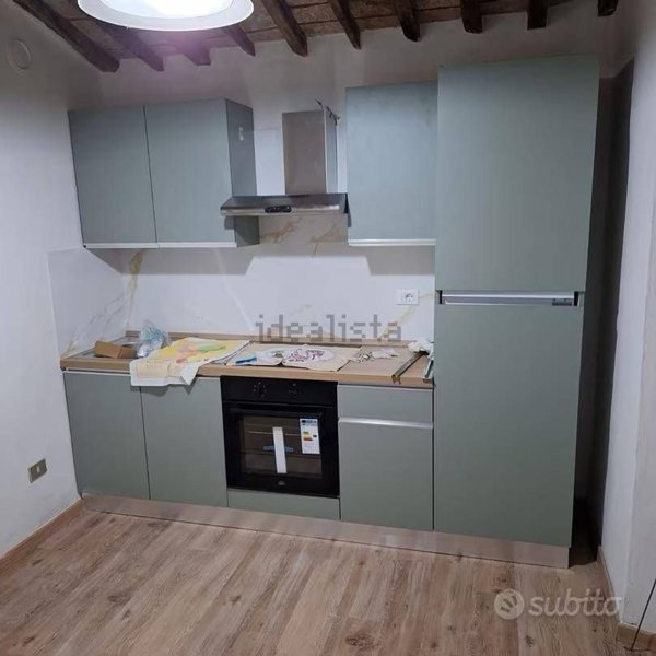 appartamento in affitto a Carrara in zona Centro Città