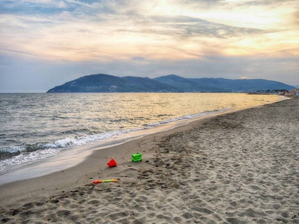 appartamento in affitto a Carrara in zona Marina di Carrara