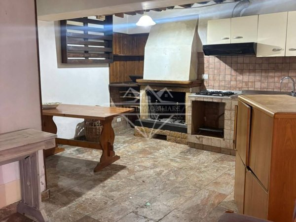 appartamento in affitto a Carrara in zona Avenza