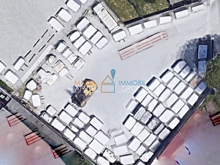 terreno industriale in affitto a Carrara in zona Avenza