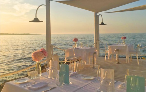 negozio in affitto a Carrara in zona Marina di Carrara