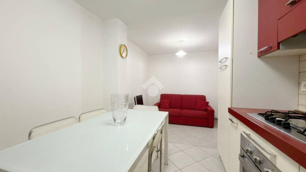 appartamento in affitto a Carrara in zona Marina di Carrara