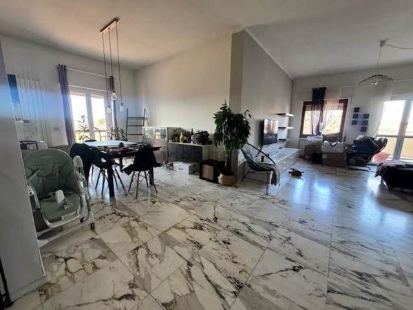 appartamento in affitto a Carrara in zona Marina di Carrara