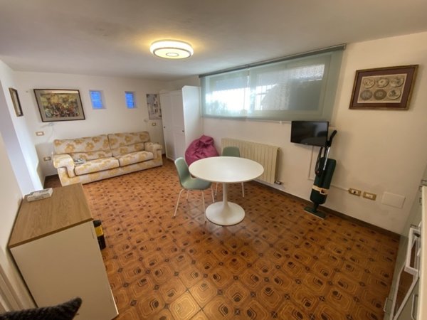 casa indipendente in affitto a Carrara in zona Marina di Carrara