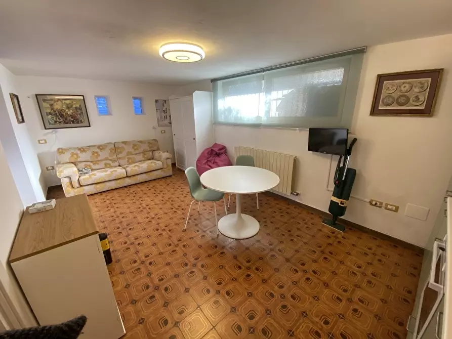 casa indipendente in affitto a Carrara in zona Marina di Carrara