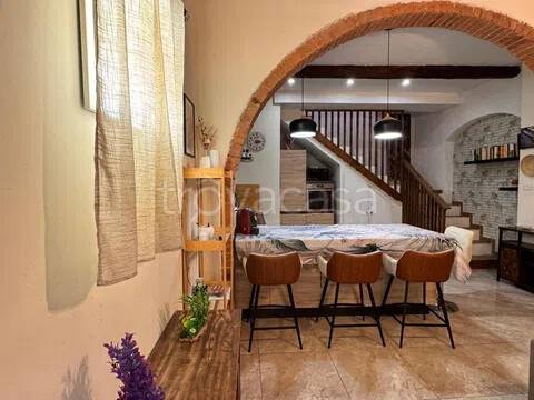 appartamento in affitto a Carrara in zona Fabbrica