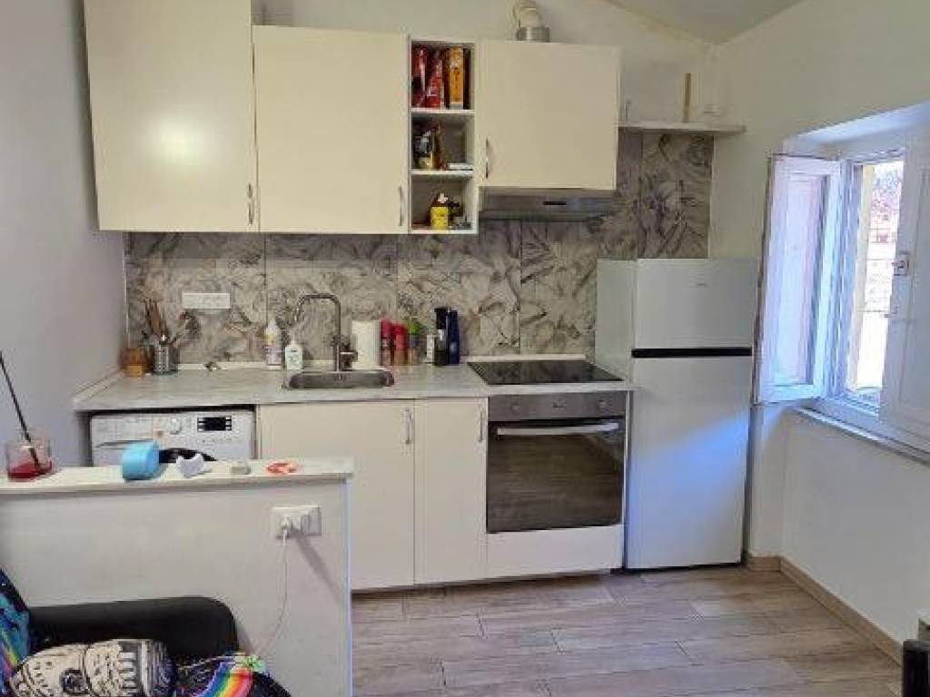 appartamento in affitto a Carrara in zona Marasio