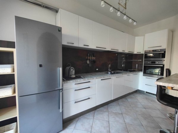 appartamento in affitto a Carrara in zona Marina di Carrara