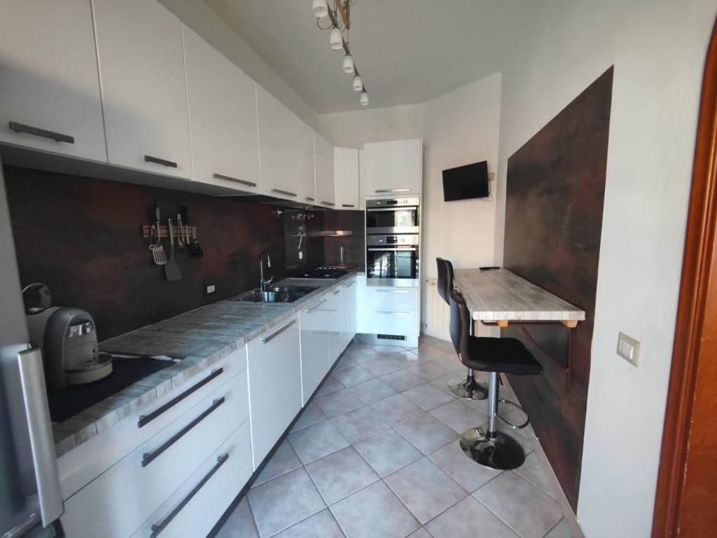appartamento in affitto a Carrara in zona Marina di Carrara