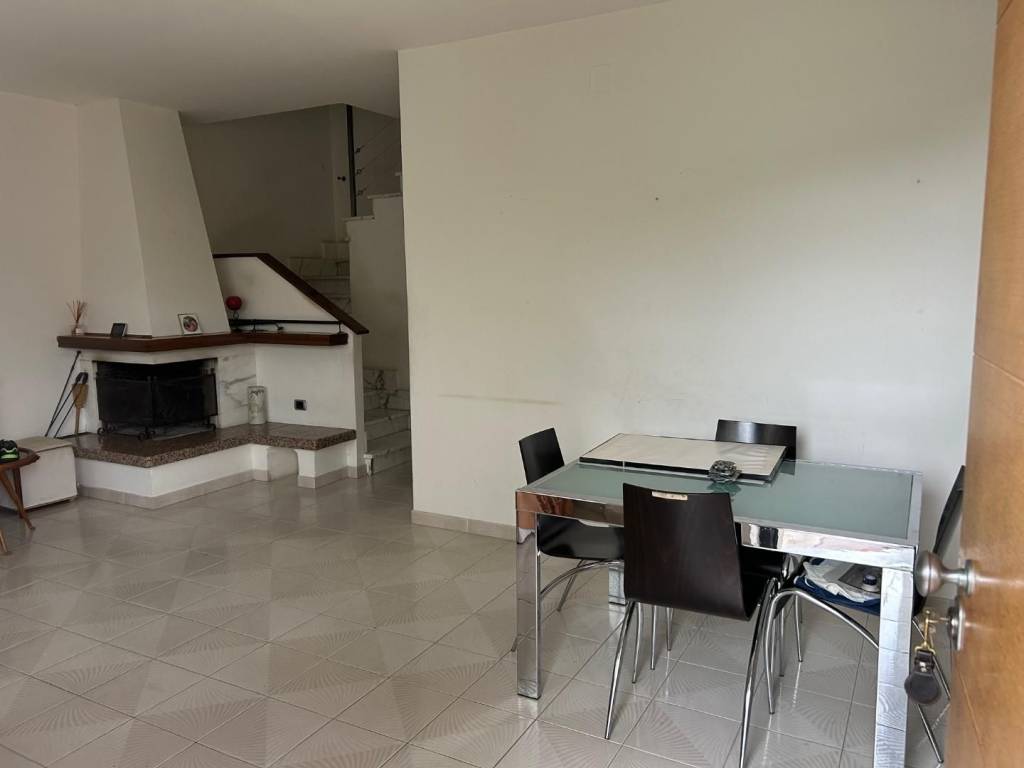 casa indipendente in affitto a Carrara in zona Marasio