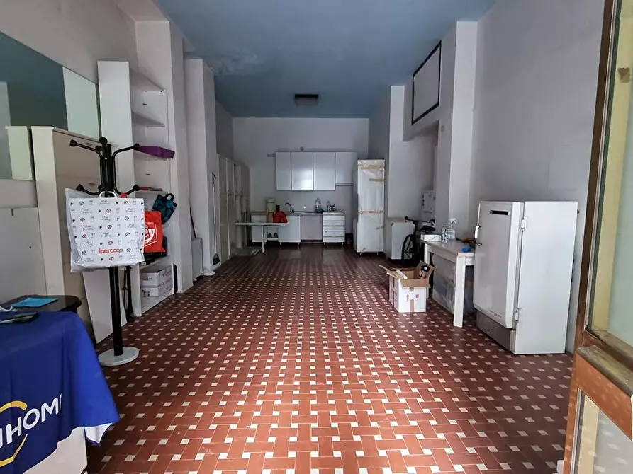 locale commerciale in affitto a Carrara in zona Gildona