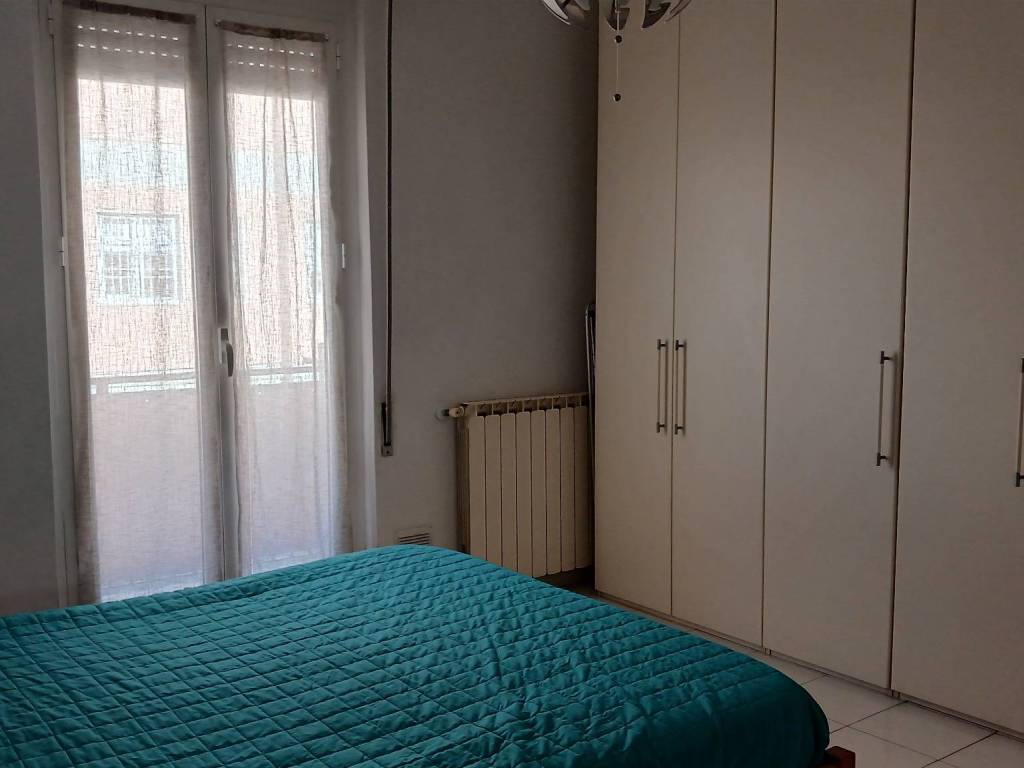 intera palazzina in affitto a Carrara in zona Marina di Carrara