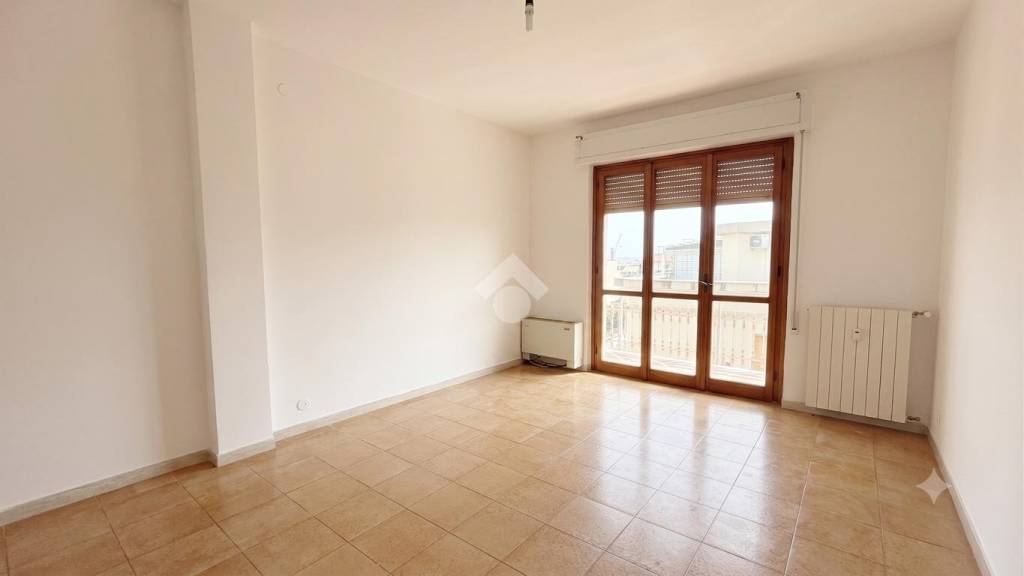 appartamento in affitto a Carrara in zona Marina di Carrara