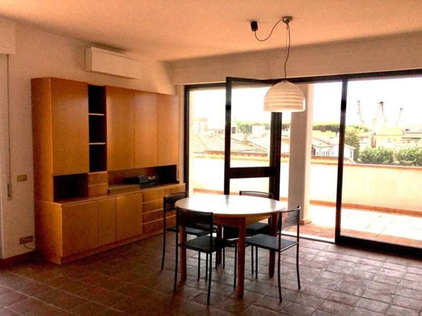 appartamento in affitto a Carrara in zona Marina di Carrara