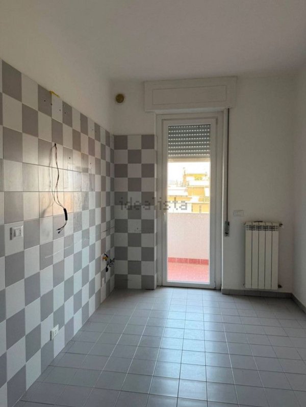 appartamento in affitto a Carrara in zona Marina di Carrara